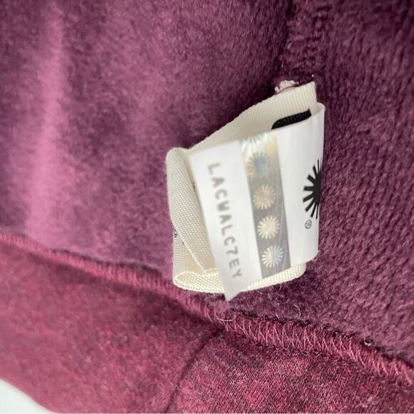 UGG Blanche II bathrobe size medium **missing belt - Picture 6 of 8